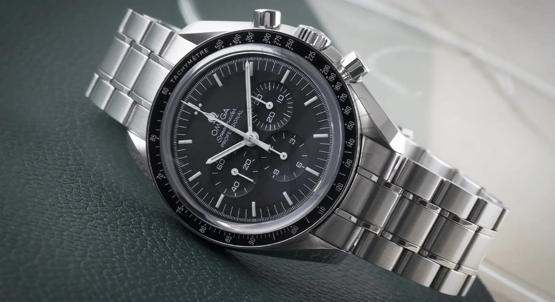 Omega Speedmaster Racing